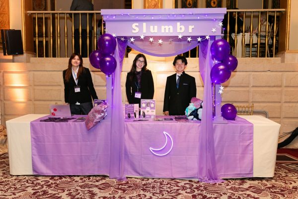 Only Sarah Merians has permition in this image